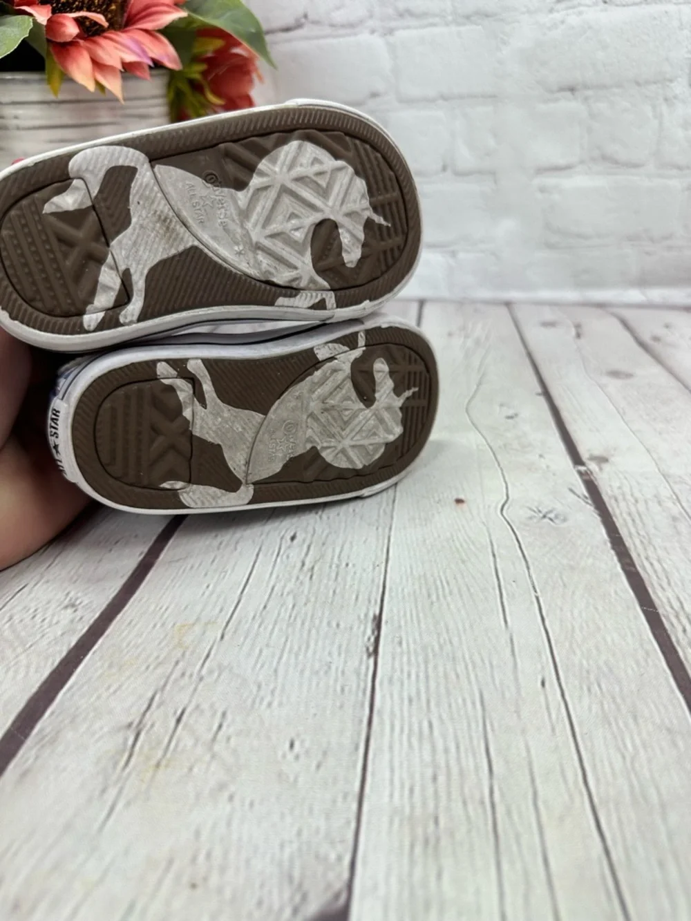 Converse good excellent